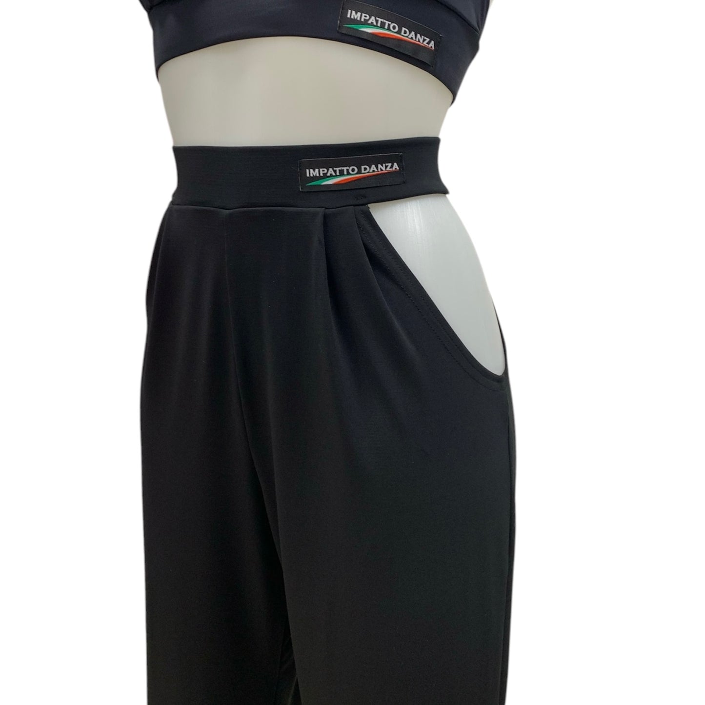 Pantaloni Sensual: Eleganza Cut-Out e Stile Seducente per la Danza